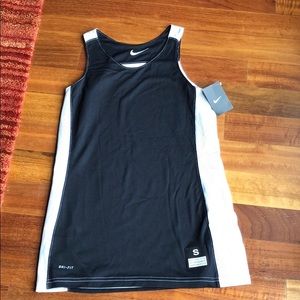 NWT Nike Women’s Basketball Jersey - size small